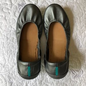 Metallic Pewter Tieks size 9